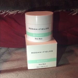 Rodan + Fields charcoal detox face mask